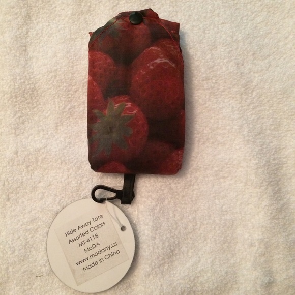 🍓NWT Reusable & Foldable Eco-Friendly Tote Bag🍓 - Picture 8 of 8